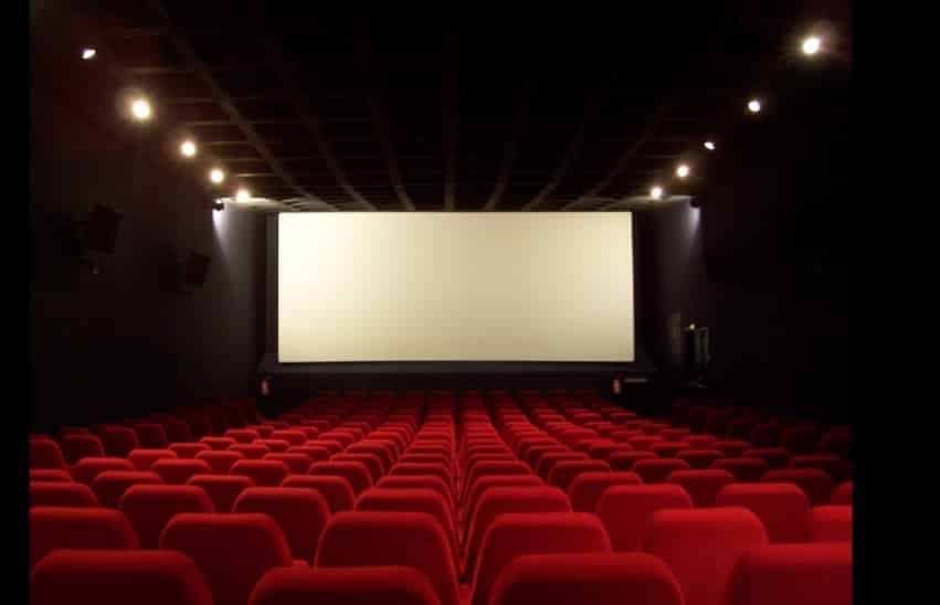 Cinema e teatri: riaperture in zona gialla dal 26 aprile.