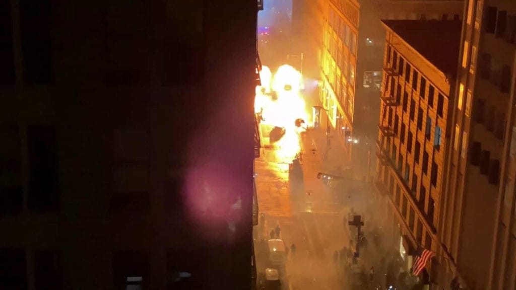 Matrix 4: le esplosioni durante le riprese danneggiano San Francisco
