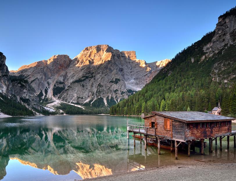 Il Lago di Braies è solo la prima tra le fantastiche destinazioni di montagna che vi proponiamo